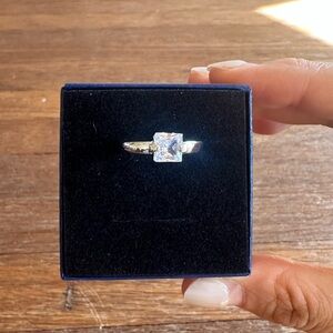 Square Cut Cubic Zirconia Ring 7.25 Statement Crystal Solitaire Silver-Tone Allo